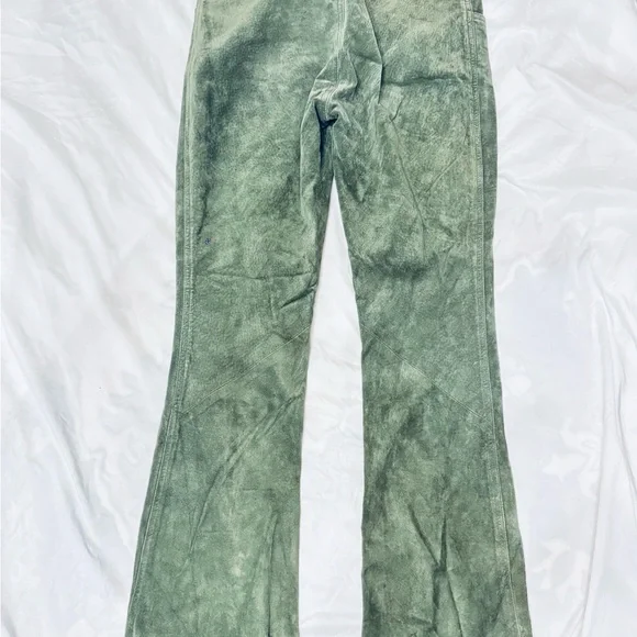 Green Flared Women's Leather Pants - Picture 3 of 7